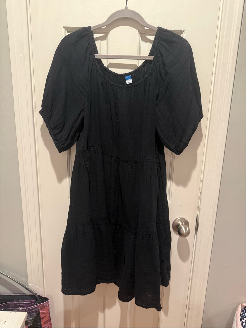Black Old Navy cotton dress